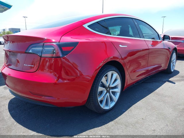 5YJ3E1EB1KF365466 Tesla 2019