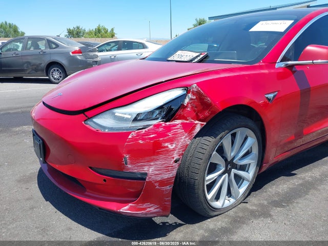 5YJ3E1EB1KF365466 Tesla 2019