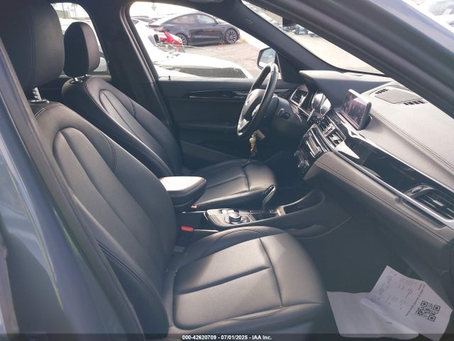 WBXJG7C08M5U15793 BMW 2021