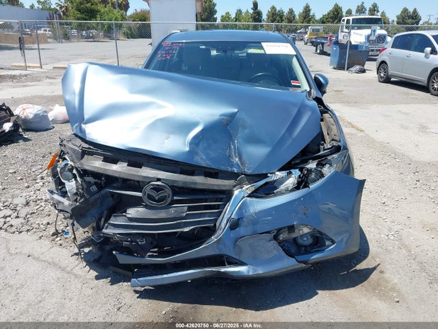3MZBM1L74FM157349 Mazda pe