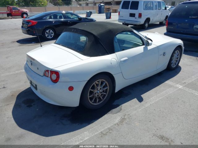 2005 BMW Z4 4USBT33525LS56598 Photo 3