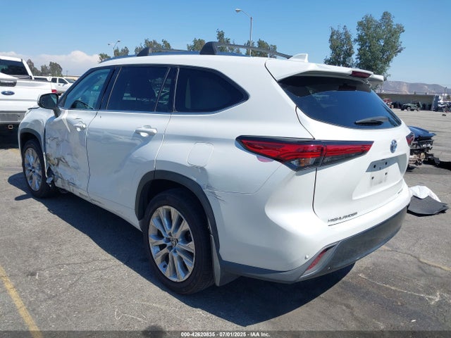 5TDYARAHXNS515715 Toyota a25a-fxs, 5nm