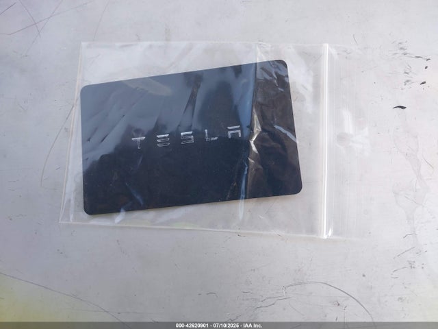 2021 TESLA MODEL Y 5YJYGDEE4MF273962 Photo 10