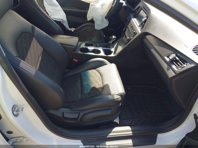 5NPE34AF4HH593478 Hyundai 2017