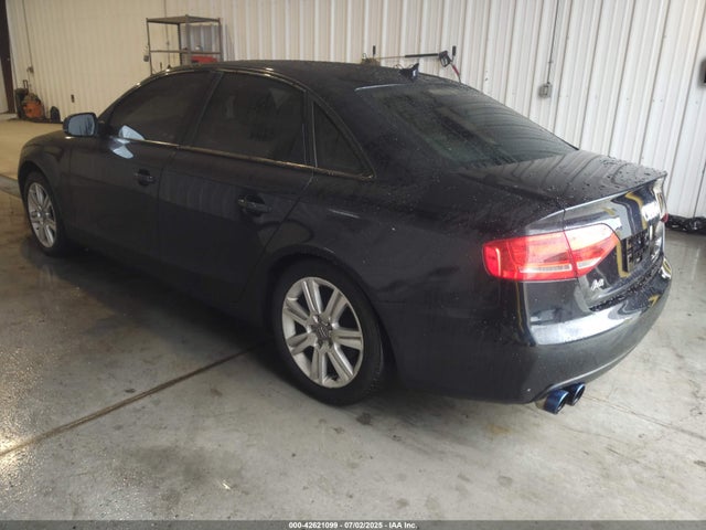 2011 AUDI A4 WAUBFAFL6BN006046 Photo 2