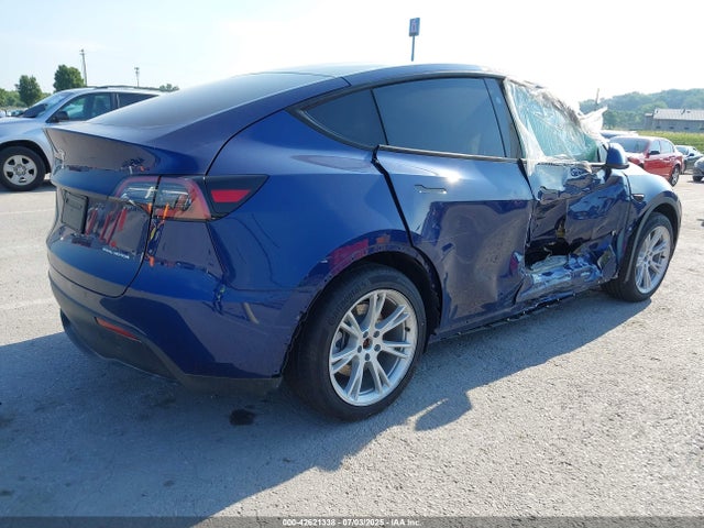 2024 TESLA MODEL Y 7SAYGAEE2RF048271 Photo 3