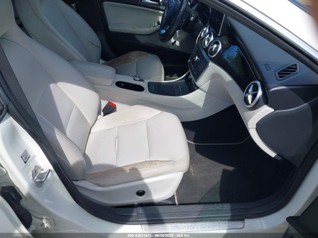 WDDSJ4GB0FN233222 Mercedes-Benz 2015