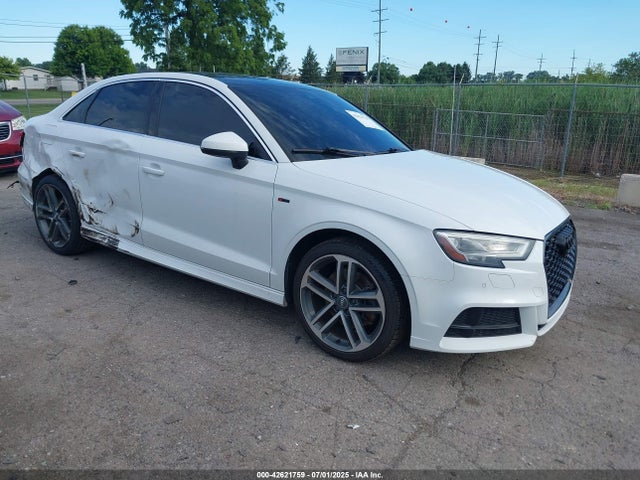2017 AUDI A3 WAUK8GFF3H1054529 Photo 0