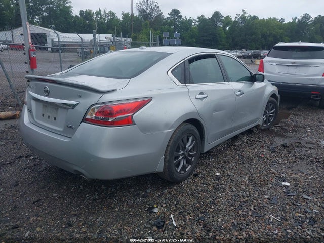 Nissan Altima 2015 1N4AL3AP0FC499565 Image 4