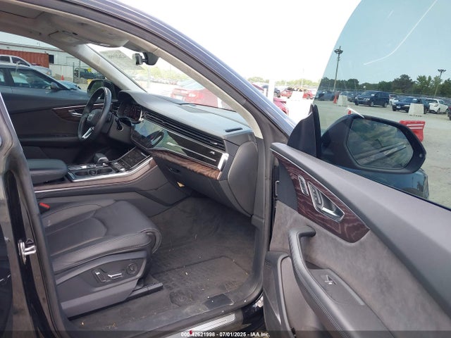 2019 AUDI Q8 WA1FVAF1XKD024734 Photo 4