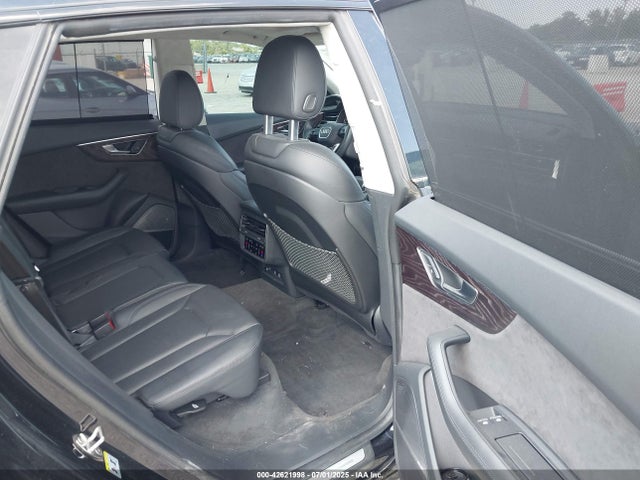 2019 AUDI Q8 WA1FVAF1XKD024734 Photo 7