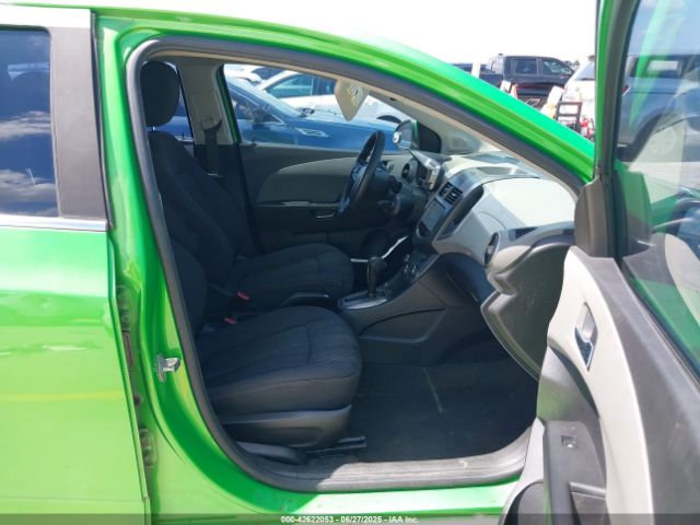1G1JC6SH3F4113565 Chevrolet luw