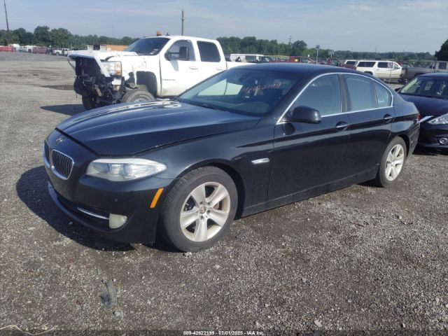 2011 BMW 528I WBAFR1C54BC738346 Photo 1