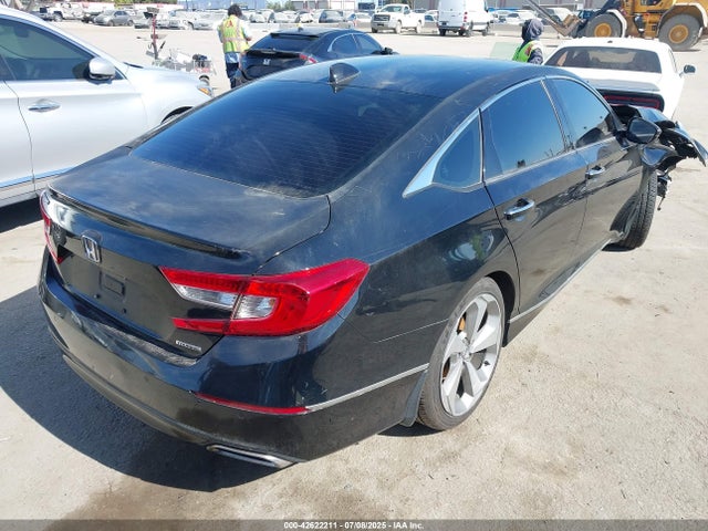 Honda l15be 2018 1HGCV1F91JA043205 Image 4