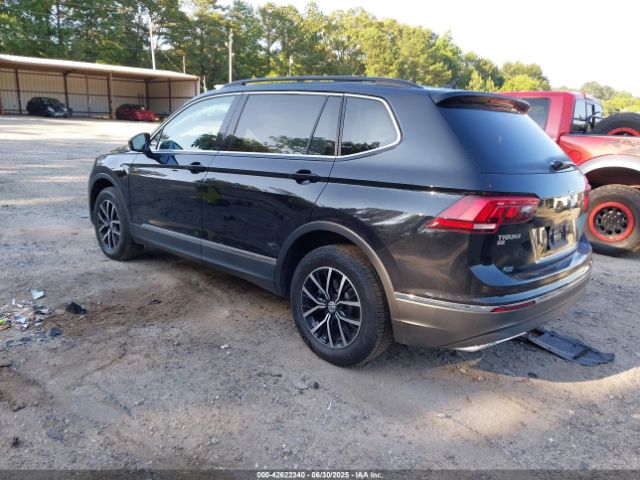 2021 VOLKSWAGEN TIGUAN 3VV3B7AX8MM063802 Photo 2