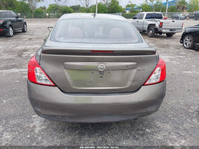 3N1CN7AP3EL817463 Nissan 2014