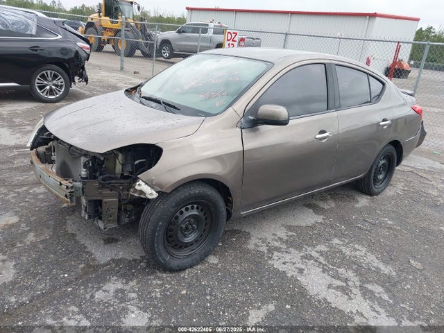 3N1CN7AP3EL817463 Nissan 2014