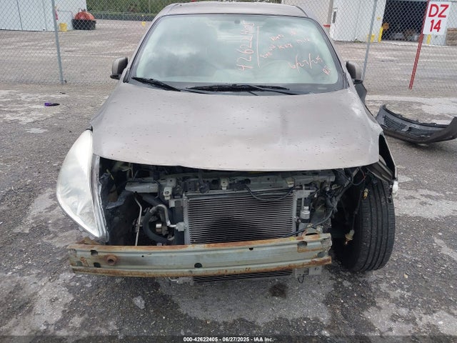 3N1CN7AP3EL817463 Nissan 2014