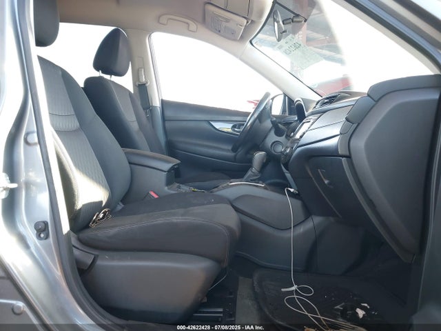 JN8AT2MV9JW301155 Nissan 2018