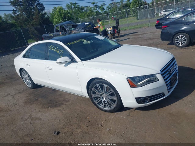2012 AUDI A8 L WAURVAFD7CN017052 Photo 0