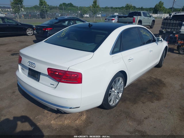 2012 AUDI A8 L WAURVAFD7CN017052 Photo 3