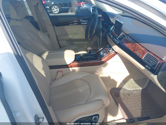 2012 AUDI A8 L WAURVAFD7CN017052 Photo 4