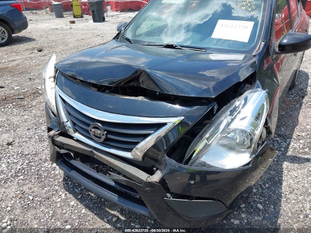 3N1CN7AP7JL817041 Nissan 2018