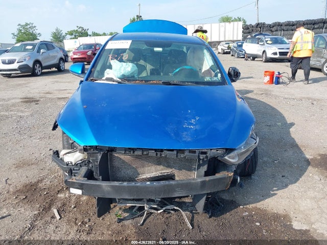 Hyundai Elantra 2017 5NPD84LF3HH160244 Image 11