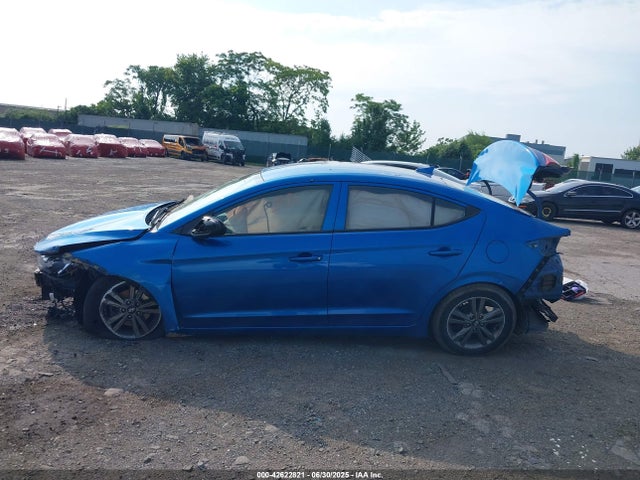 Hyundai Elantra 2017 5NPD84LF3HH160244 Image 13