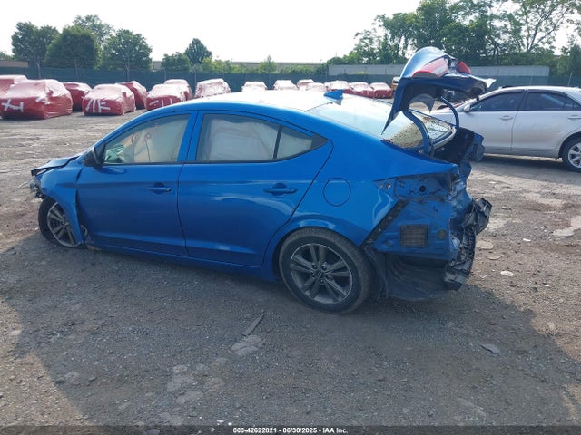 Hyundai Elantra 2017 5NPD84LF3HH160244 Image 3