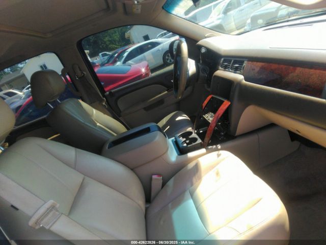 2013 CHEVROLET TAHOE 1GNSKBE02DR375968 Photo 4
