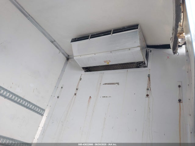 42622866 :رقم المزاد ، 3ALACWFC6JDJP2403 vin ، 2018 Freightliner M2 106 مزاد بيع