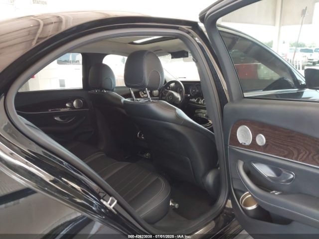 2018 MERCEDES-BENZ E 300 WDDZF4JB9JA425814 Photo 7