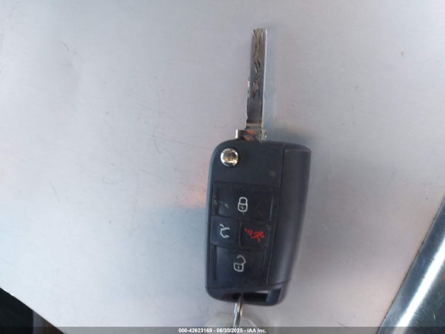 3VW5X7BU9SM000425 Volkswagen tsi