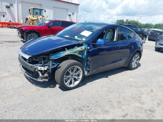 Tesla Model Y 2023 7SAYGDEEXPA115470 Image 2