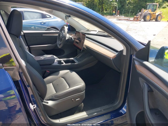 Tesla Model Y 2023 7SAYGDEEXPA115470 Image 5