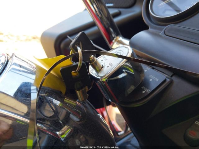 2013 HARLEY-DAVIDSON FLTRU 1HD1KGM15DB678679 Photo 10
