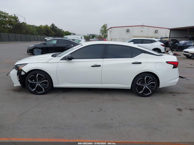 Nissan 2025 2025 1N4BL4CV7SN328445 Image 15