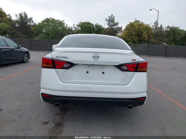 Nissan 2025 2025 1N4BL4CV7SN328445 Image 17