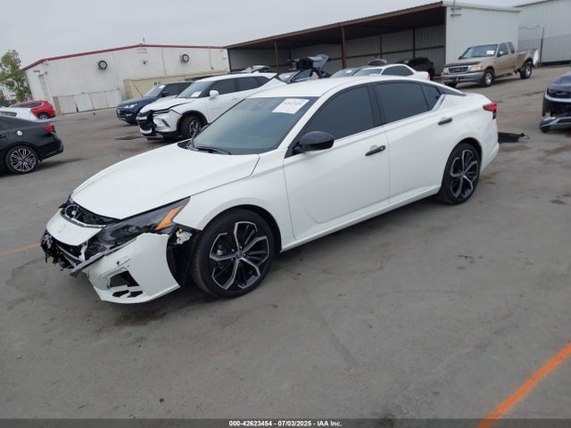 Nissan 2025 2025 1N4BL4CV7SN328445 Image 2