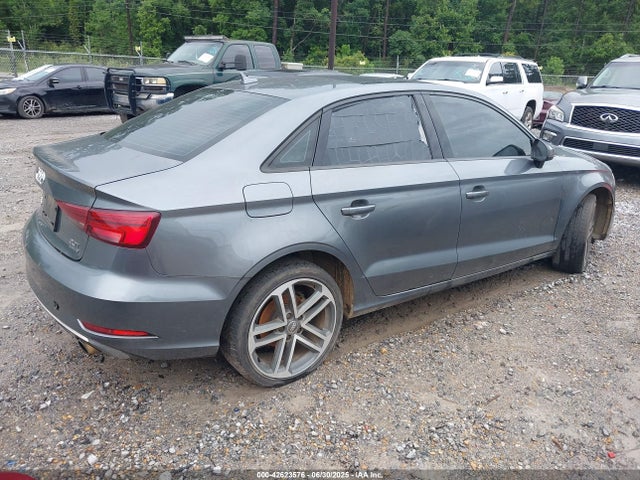 2018 AUDI A3 WAUB8GFF1J1011605 Photo 3