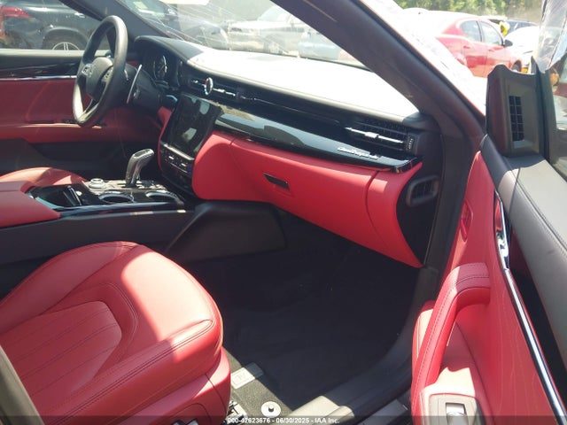 ZAM56YRM8PX420272 Maserati Quattroporte