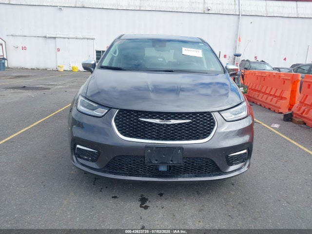 2C4RC1S72NR123083 Chrysler 2022