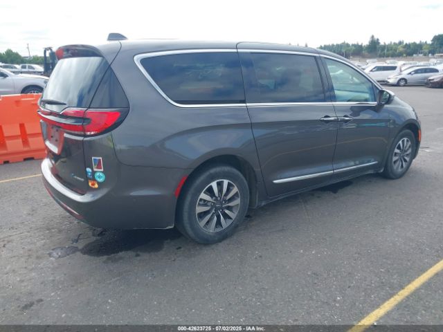 2022 CHRYSLER PACIFICA HYBRID 2C4RC1S72NR123083 Photo 3