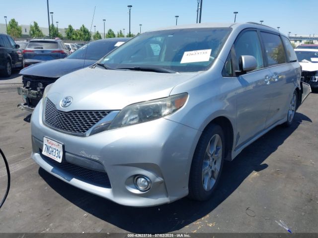 2014 TOYOTA SIENNA 5TDXK3DC8ES417109 Photo 1