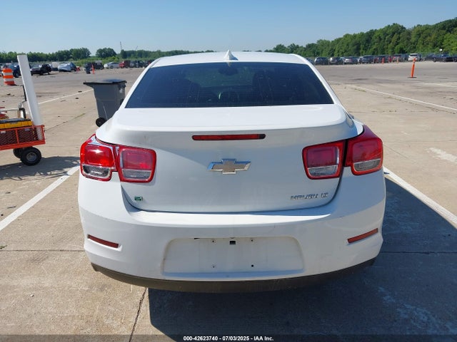 Chevrolet lkw 2015 1G11C5SL4FF169503 Image 16