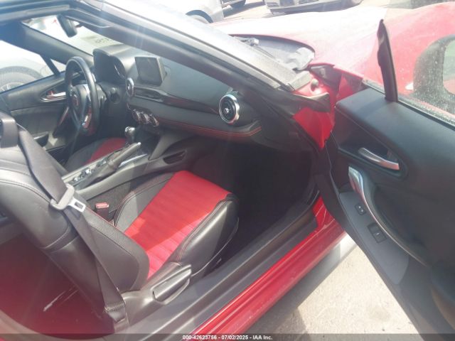 2018 FIAT 124 SPIDER JC1NFAEK5J0134960 Photo 4