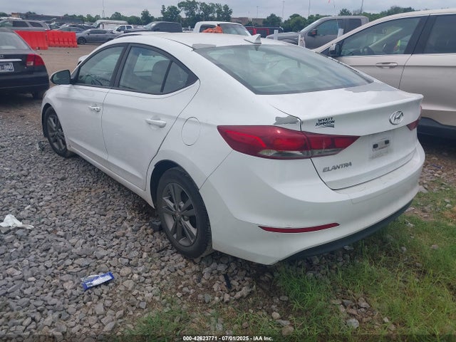 5NPD84LF6HH017210 Hyundai 2017