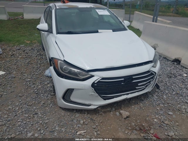 5NPD84LF6HH017210 Hyundai 2017