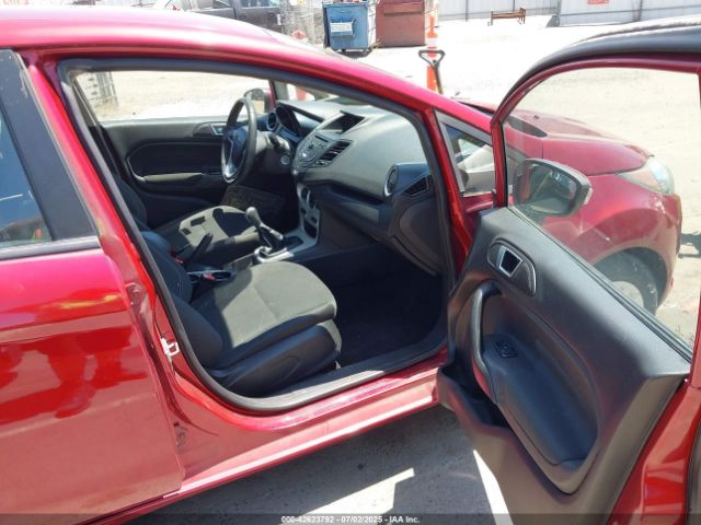 3FADP4EE7FM110886 Ford 2015